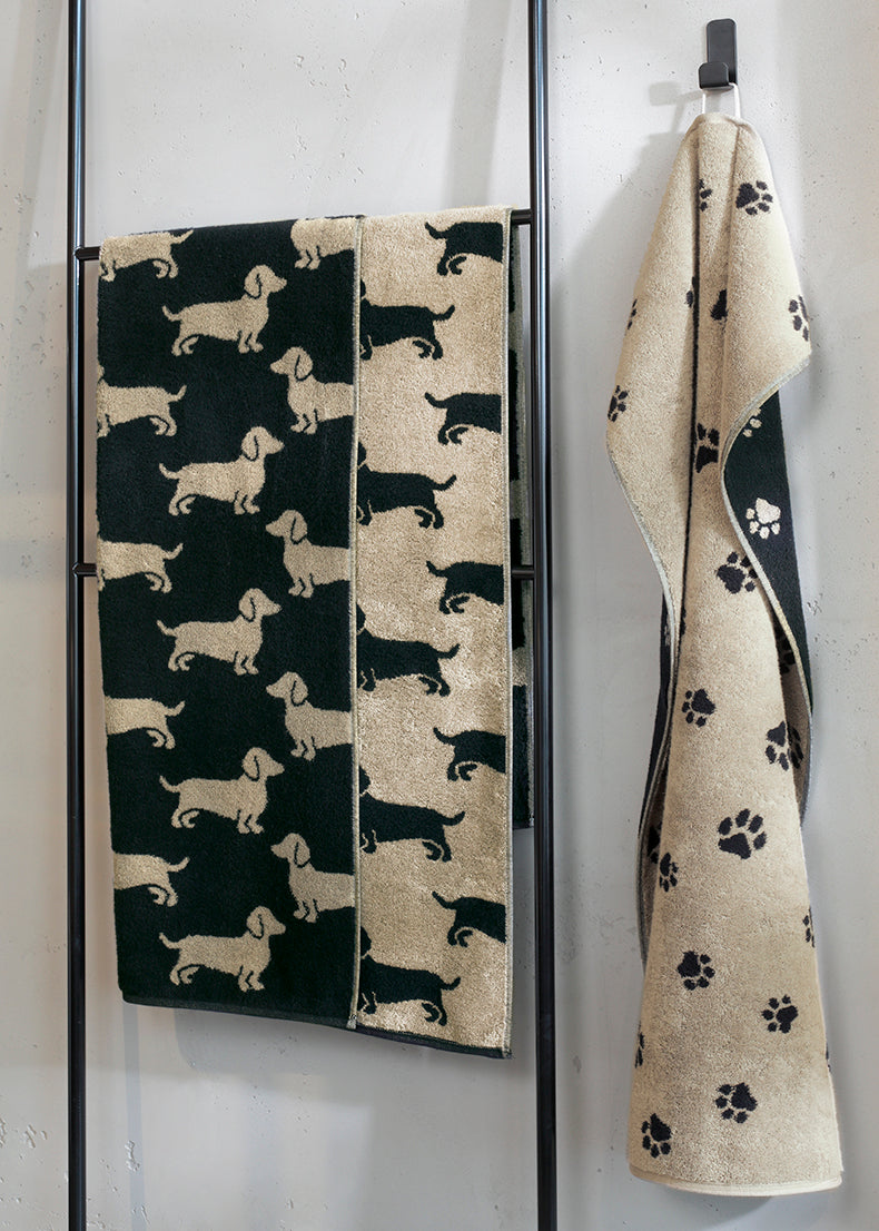 Handtuch Dogs Allover und Pfoten schwarz beige 