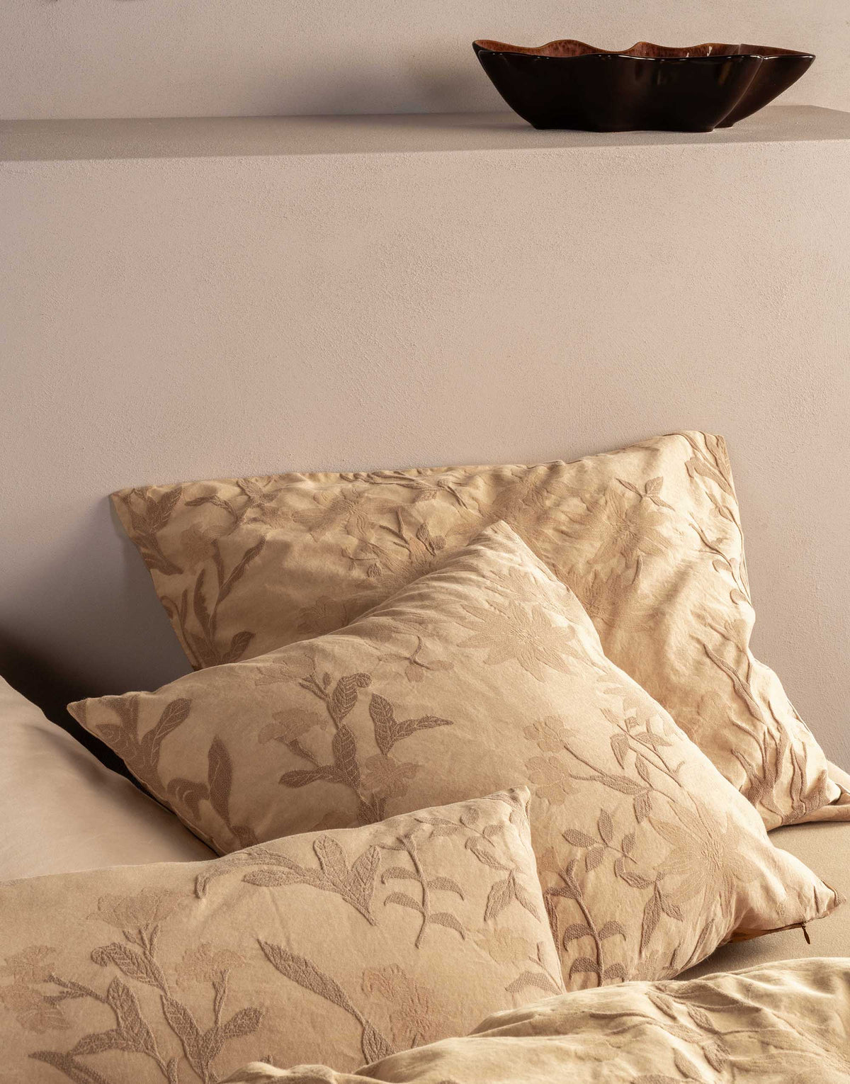 Kissendentails Satin Bettwäsche Claudine golden sand Essenza