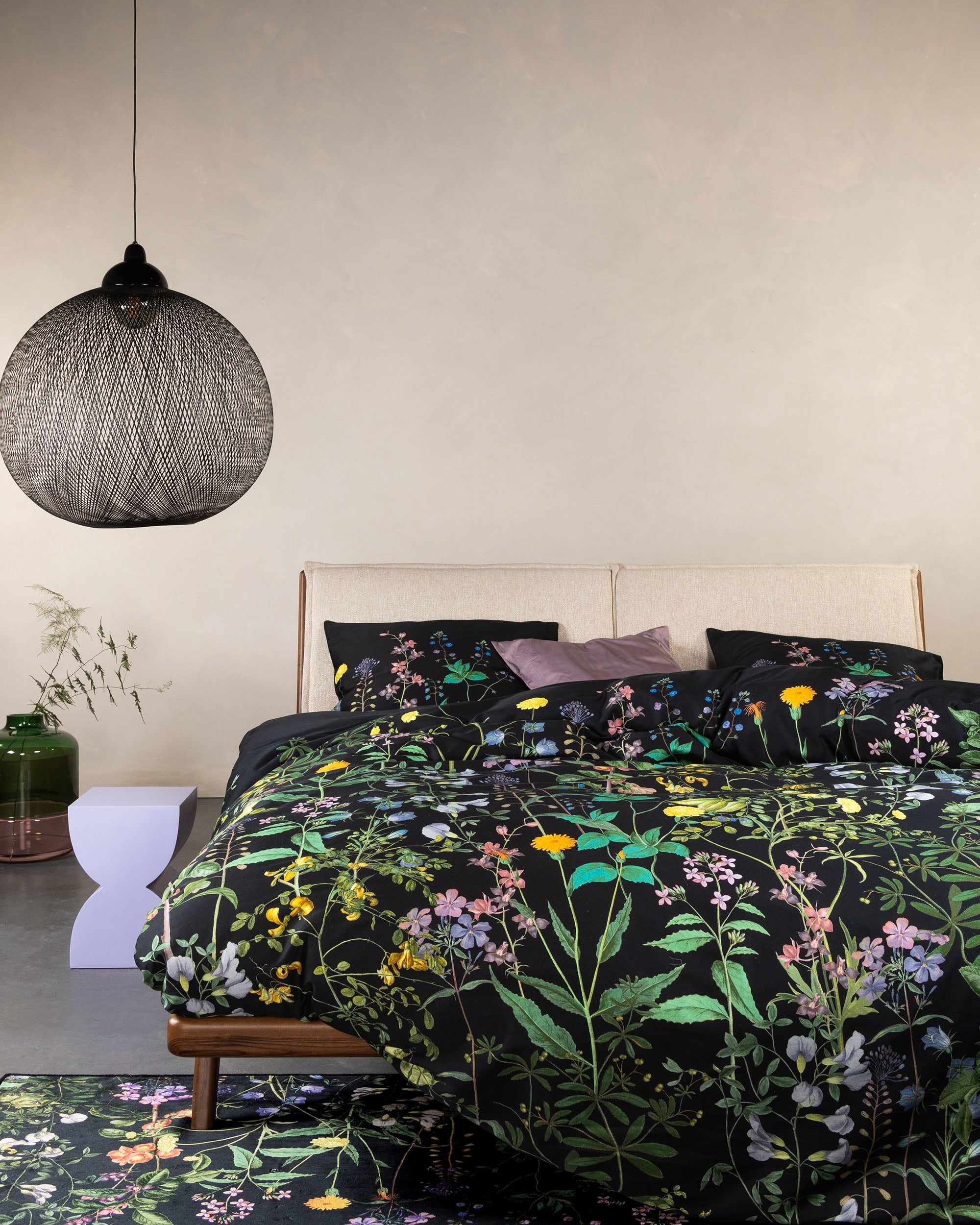 Essenza Bettwäsche Augustina anthrazit mit Blumenmuster