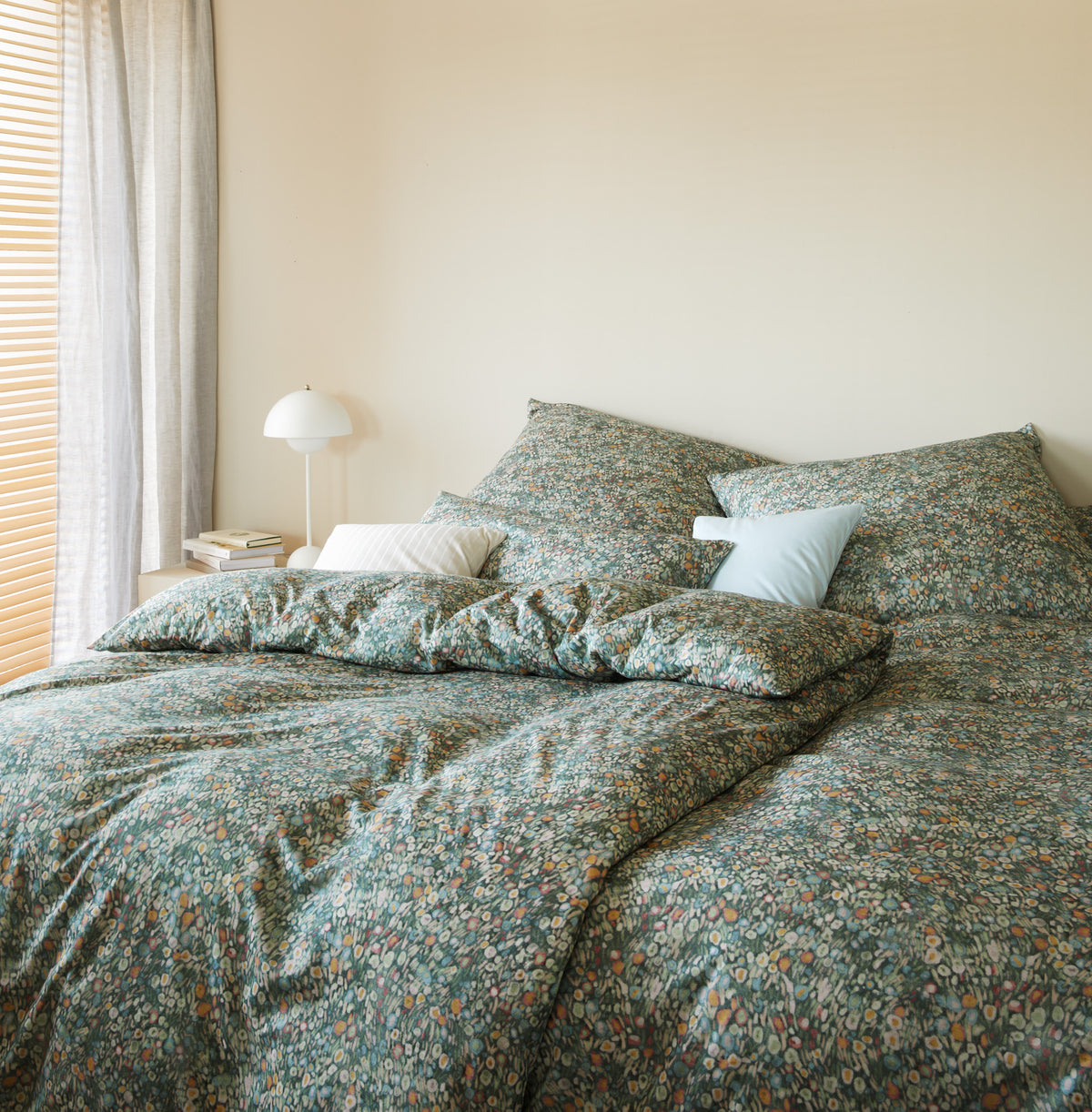 Elegante Jersey Bettwäsche Giverny auf Bett